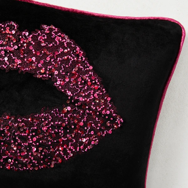 Kiss Lumbar Pillow - Fuchsia 5 Kiss Lumbar Pillow - Fuchsia - Image 3