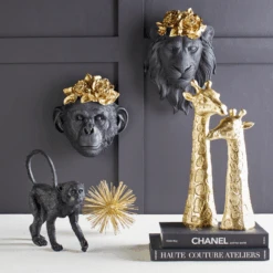 Leon Coronado Plaque -Zgallerie webimage 162207853 rv01 jpg 1