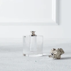 Kat Perfume Bottle -Zgallerie webimage 182357141 1 jpg