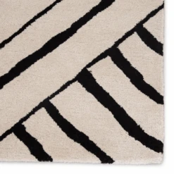 Nikki Chu - Miley Rug - Ivory/Black -Zgallerie webimage 620347861 2 jpg