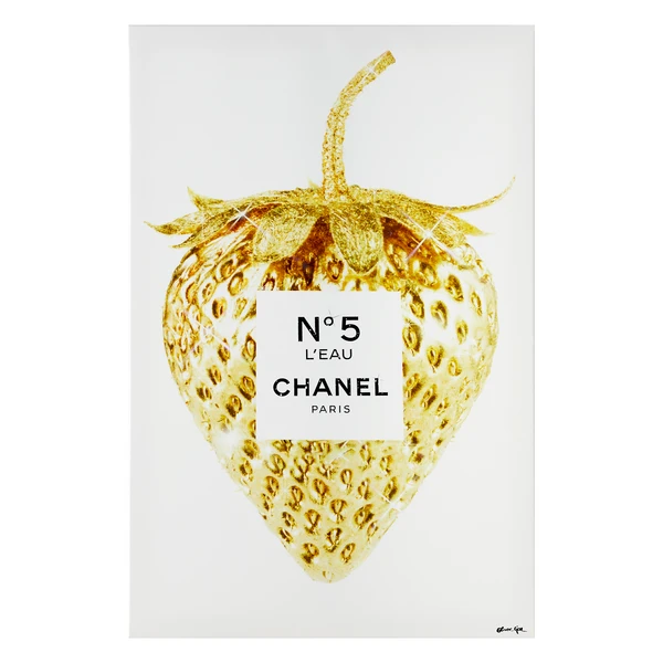 She Smelled Of Strawberries 3 She Smelled Of Strawberries